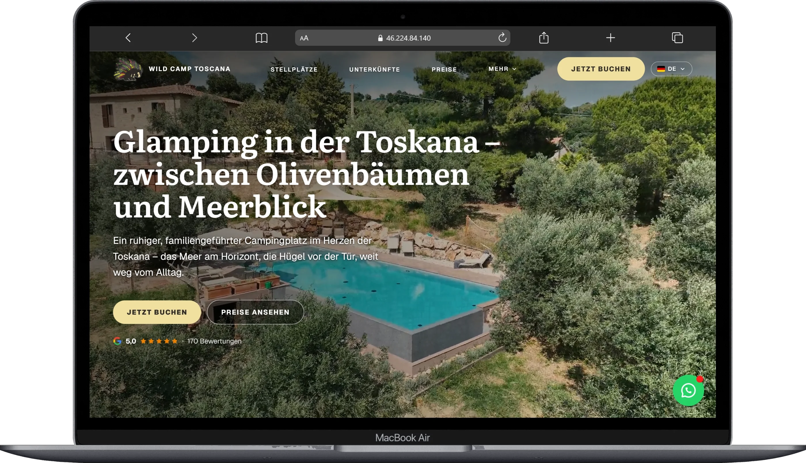 Startseite von Wild Camp Toscana auf einem MacBook
